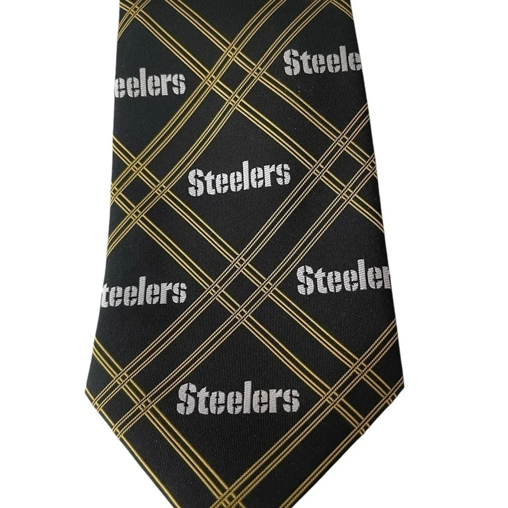 NFL Pittsburgh Steelers Men’s 100% Polyester Neck Tie Football  57 X 4 inches